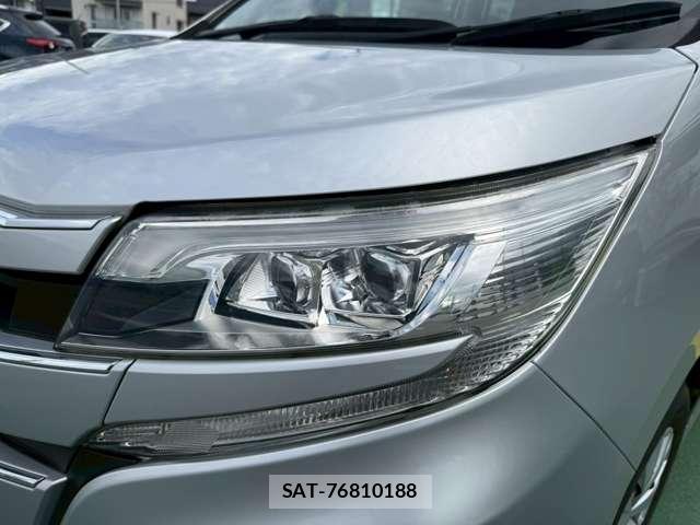 Toyota NOAH 2018-11 7812680-11