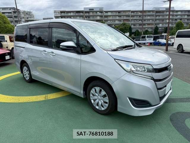 Toyota NOAH 2018-11 7812680-12