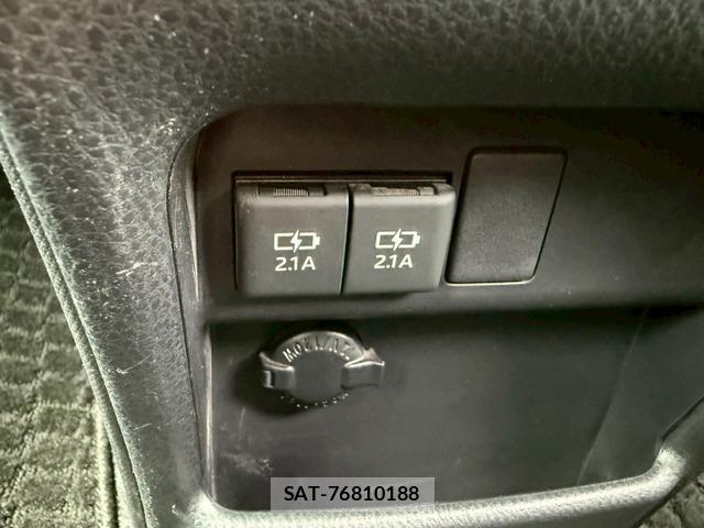 Toyota NOAH 2018-11 7812680-19