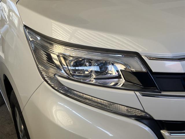 Toyota NOAH 2019-05 7812786-6