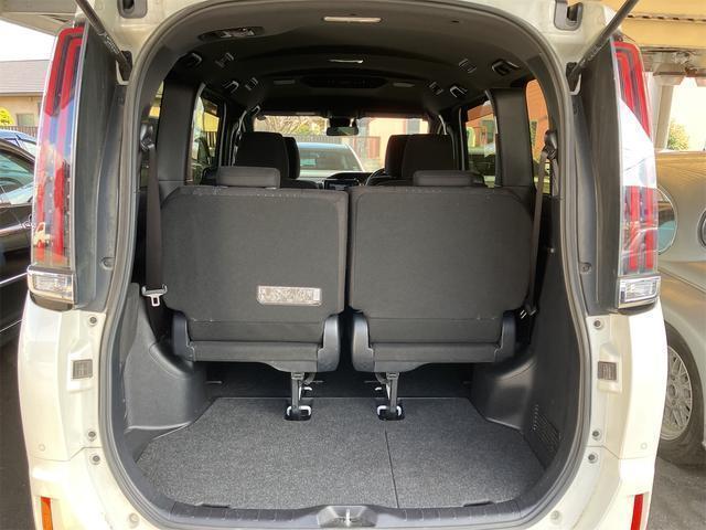 Toyota NOAH 2019-05 7812786-8