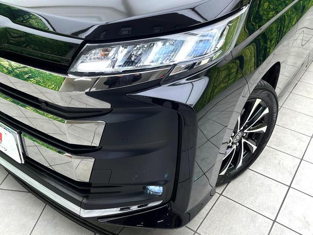 Toyota NOAH 2022-06 7813316-12