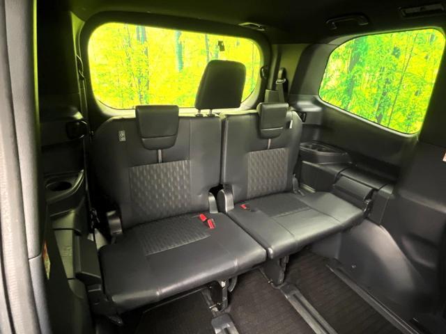 Toyota NOAH 2022-06 7813316-9