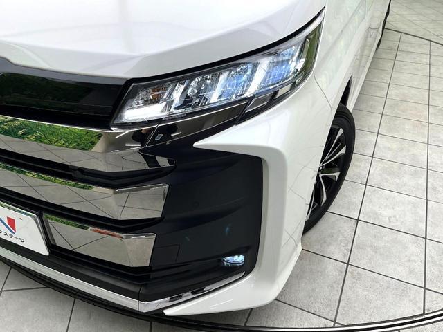 Toyota NOAH 2022-06 7813323-11