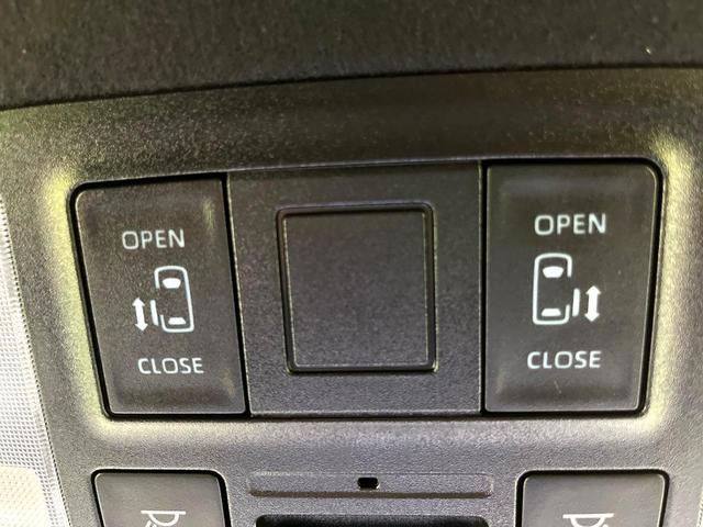 Toyota NOAH 2022-06 7813323-4