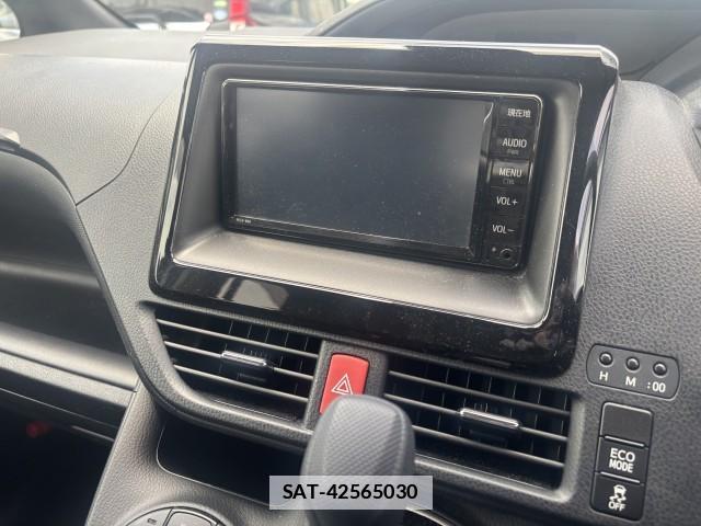 Toyota NOAH 2021-05 7813480-7