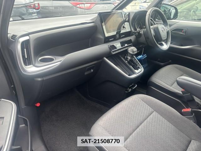 Toyota NOAH 2023-04 7813484-2