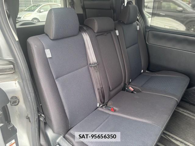 Toyota NOAH 2021-01 7813499-7