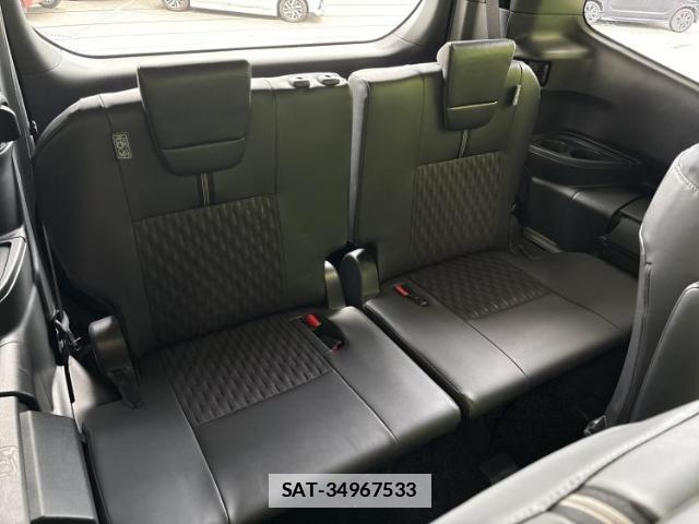 Toyota NOAH 2025-05 7813592-5