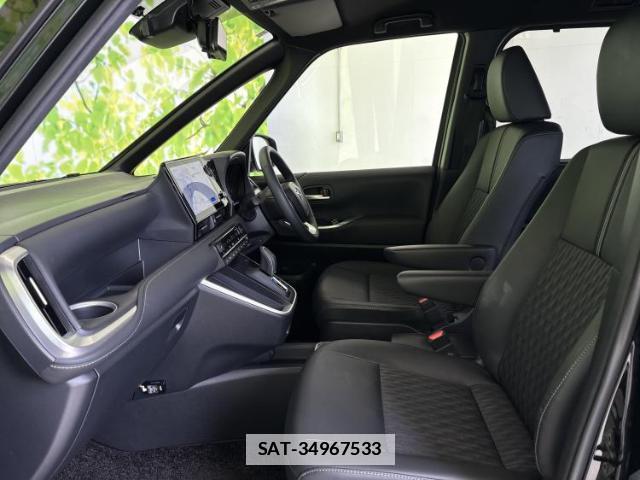 Toyota NOAH 2025-05 7813592-6