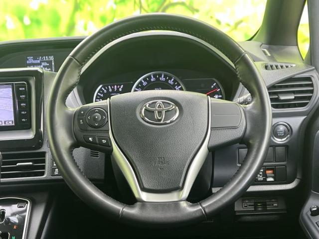Toyota NOAH 2015-04 7813624-14