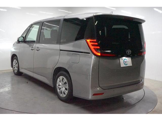 Toyota NOAH 2022-07 7813700-1