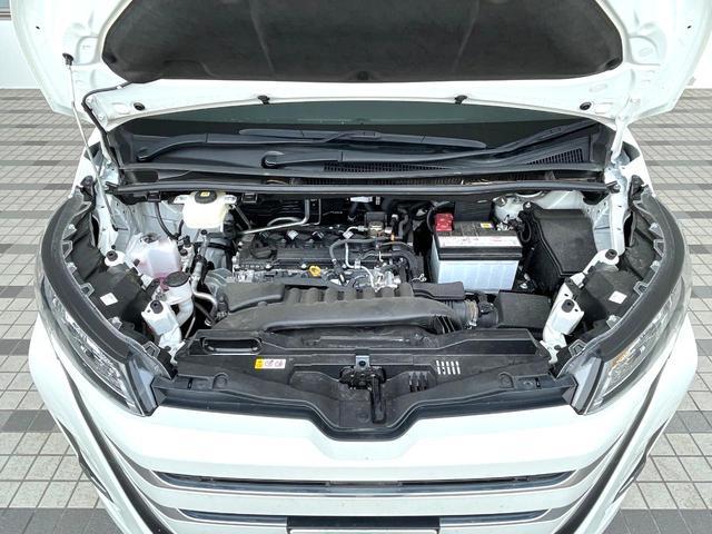 Toyota NOAH 2023-12 7813856-14
