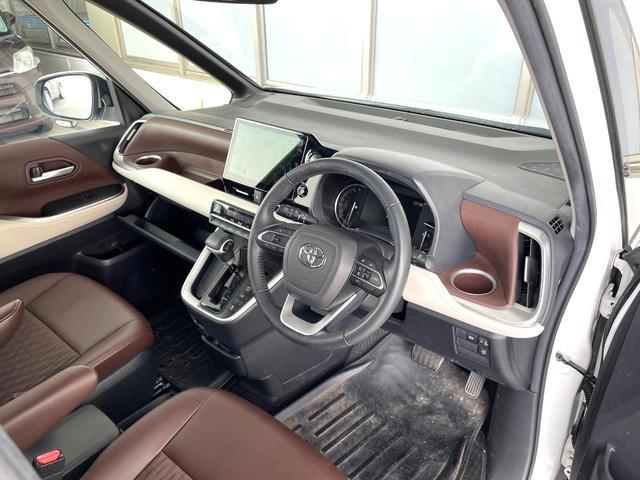Toyota NOAH 2023-12 7813856-19