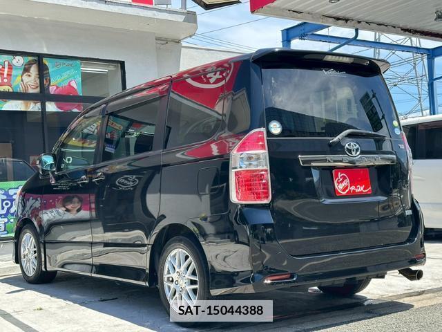 Toyota NOAH 2008-02 7813885-10