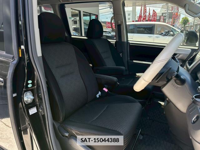 Toyota NOAH 2008-02 7813885-13