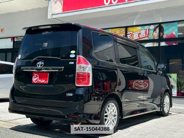 Toyota NOAH 2008-02 7813885-8