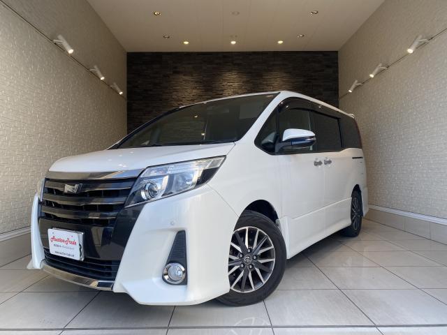 Toyota NOAH 2017-03 7814649-0