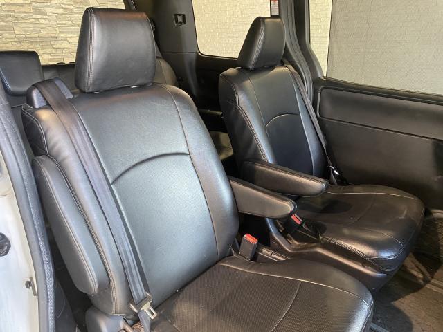 Toyota NOAH 2017-03 7814649-16