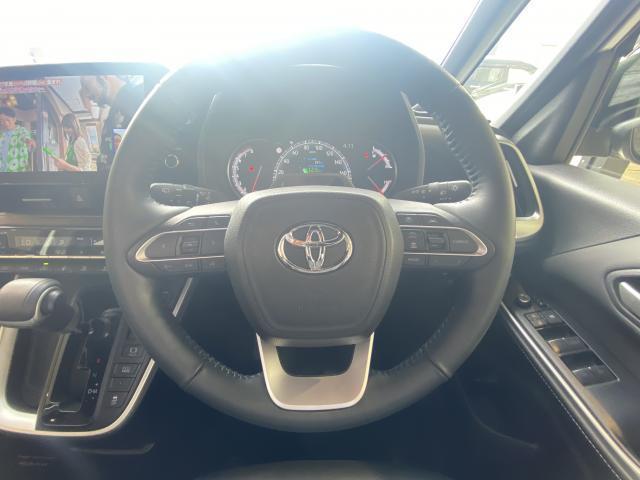Toyota NOAH 2024-09 7814667-3