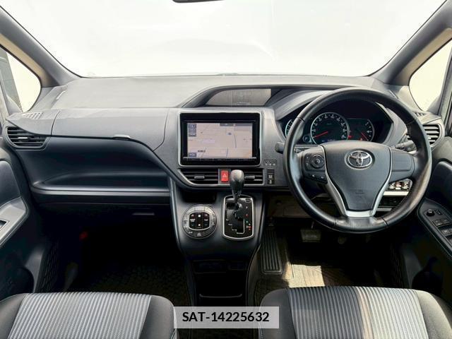 Toyota NOAH 2014-09 7814710-2