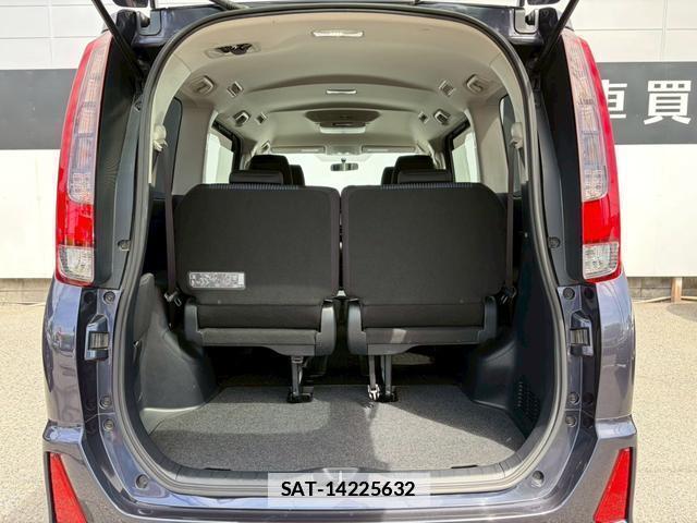 Toyota NOAH 2014-09 7814710-9