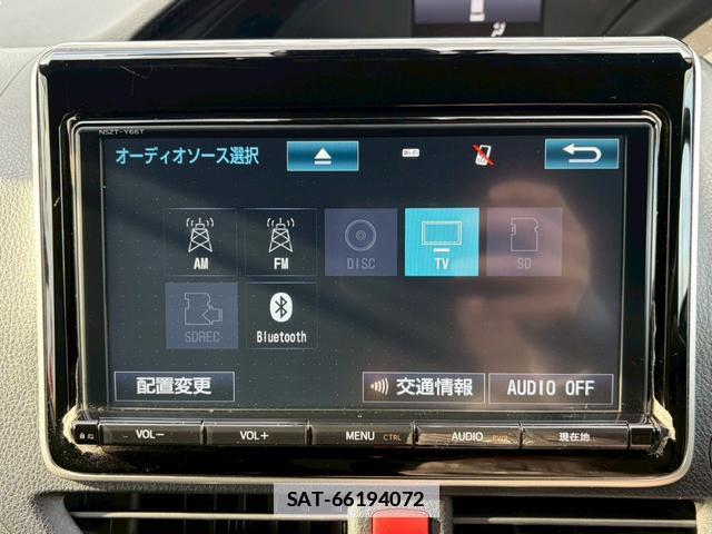 Toyota NOAH 2017-04 7814714-4