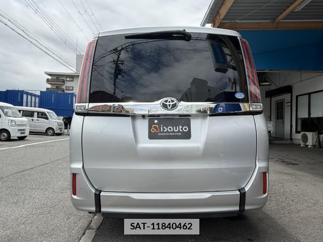 Toyota NOAH 2018-10 7815280-14