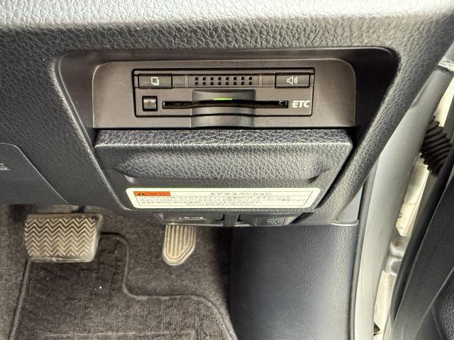 Toyota NOAH 2015-06 7815285-10