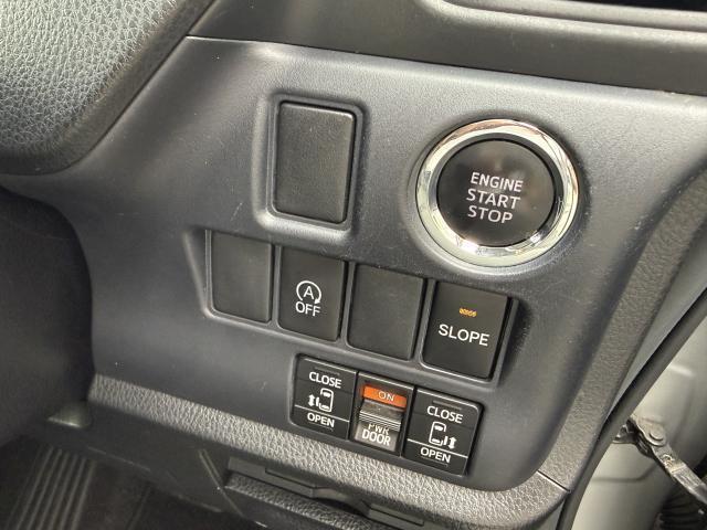 Toyota NOAH 2015-06 7815285-18