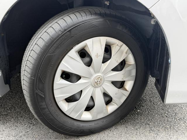 Toyota NOAH 2015-06 7815285-4