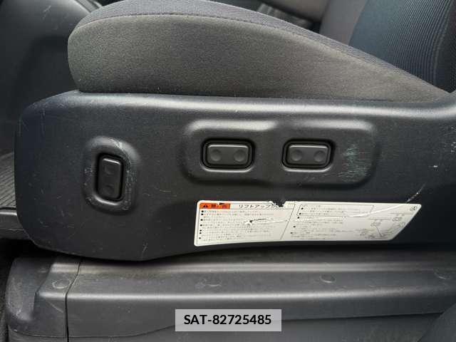 Toyota NOAH 2021-02 7815311-10
