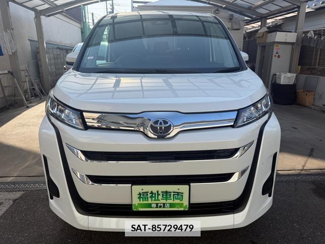 Toyota NOAH 2024-03 7815313-1