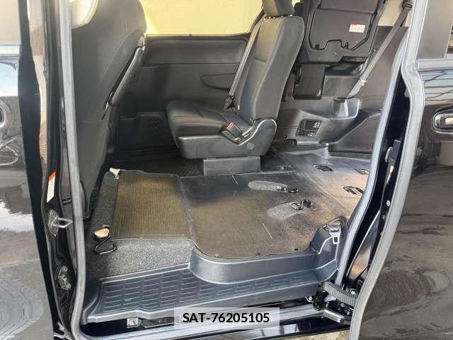 Toyota NOAH 2020-01 7815315-1
