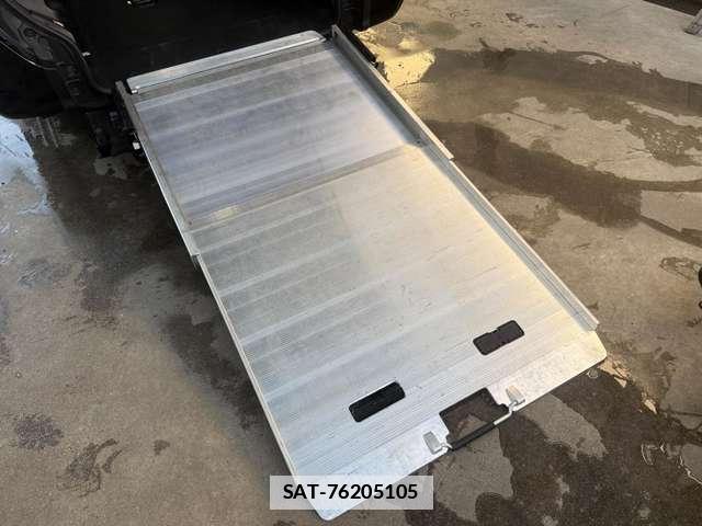 Toyota NOAH 2020-01 7815315-7