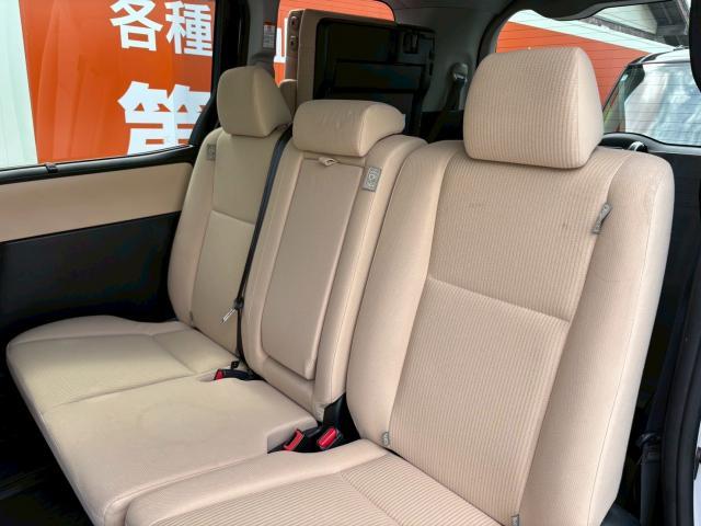 Toyota NOAH 2015-03 7815319-16