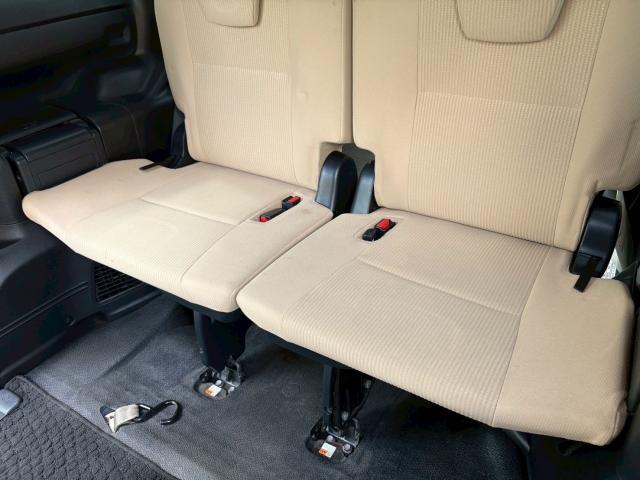 Toyota NOAH 2015-03 7815319-17