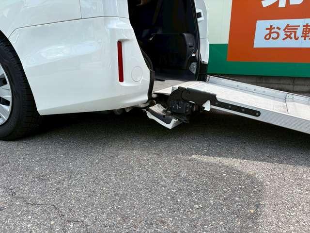 Toyota NOAH 2015-03 7815319-4