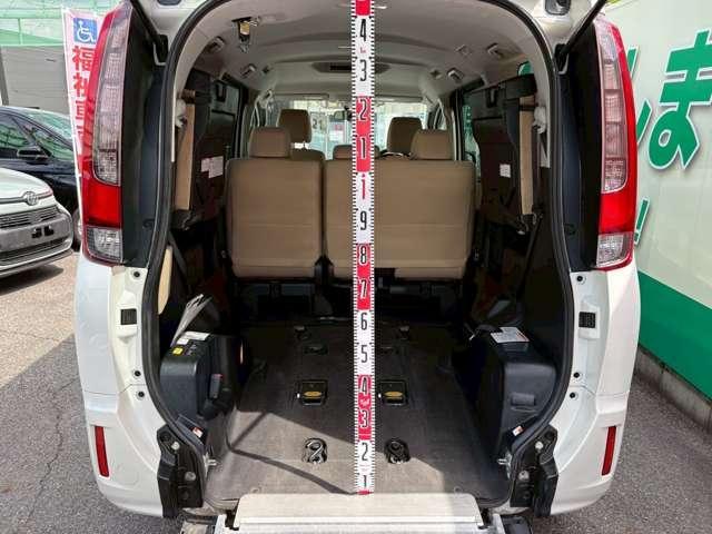 Toyota NOAH 2015-03 7815319-7