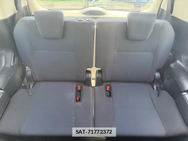 Toyota NOAH 2021-04 7815320-18