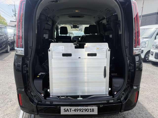 Toyota NOAH 2020-01 7815325-2