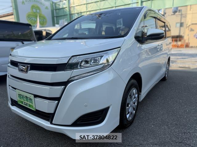 Toyota NOAH 2021-06 7815330-17