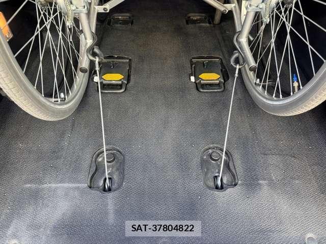 Toyota NOAH 2021-06 7815330-7