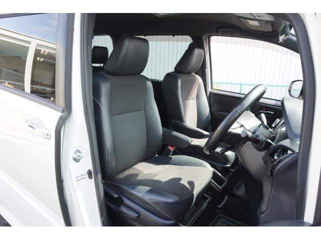 Toyota NOAH 2018-11 7815525-18