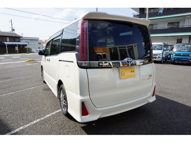 Toyota NOAH 2018-11 7815525-6