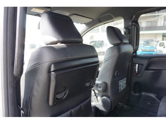 Toyota NOAH 2018-11 7815525-7