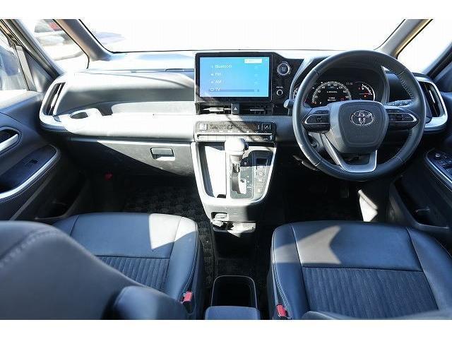 Toyota NOAH 2023-08 7815579-1