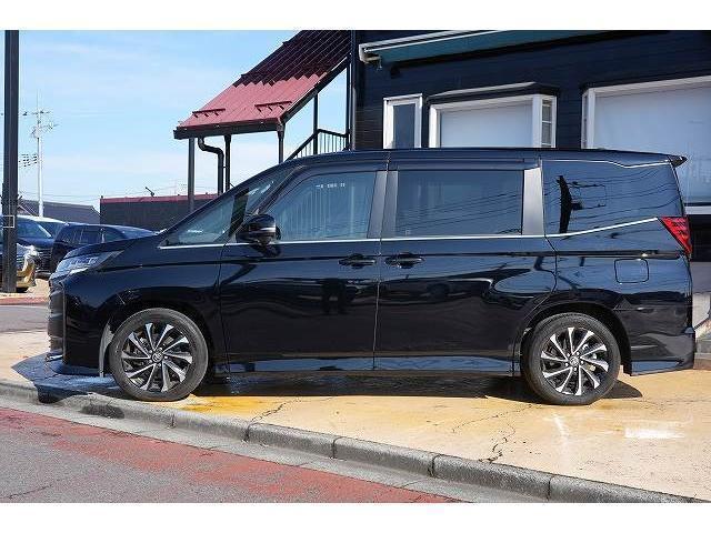 Toyota NOAH 2023-08 7815579-18
