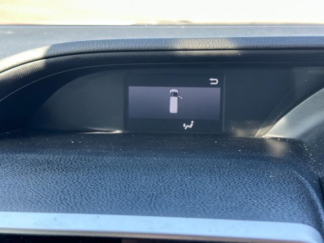 Toyota NOAH 2017-09 7815637-12