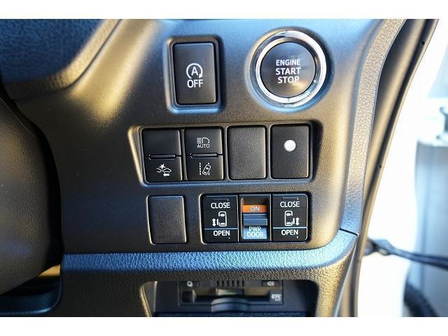 Toyota NOAH 2018-03 7815682-6